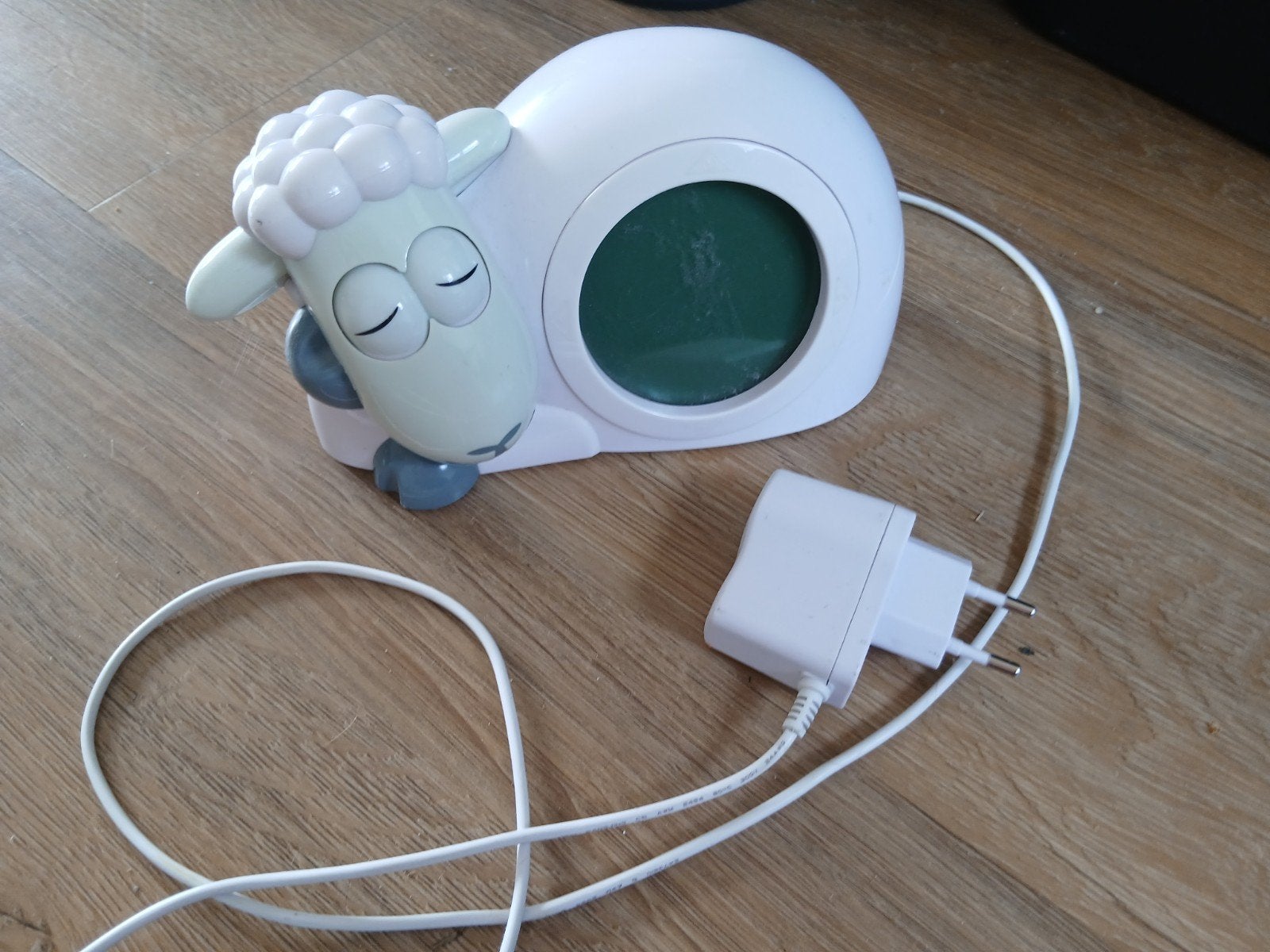 Schaapje slaaptrainer/wekker voor kinderen, Witgoed en Apparatuur, Wekkers, Ophalen of Verzenden, Gebruikt, Digitaal