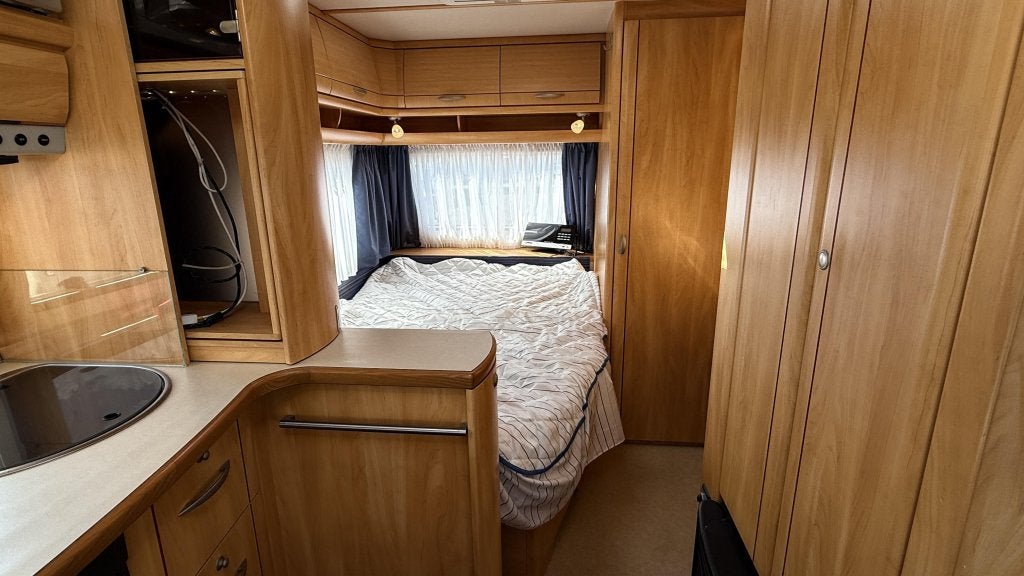 Fendt Saphir 470 TFB bouwjaar 2008 met voortent en luifel, Caravans en Kamperen, Rondzit, Schokbreker, Bedrijf, Overige typen