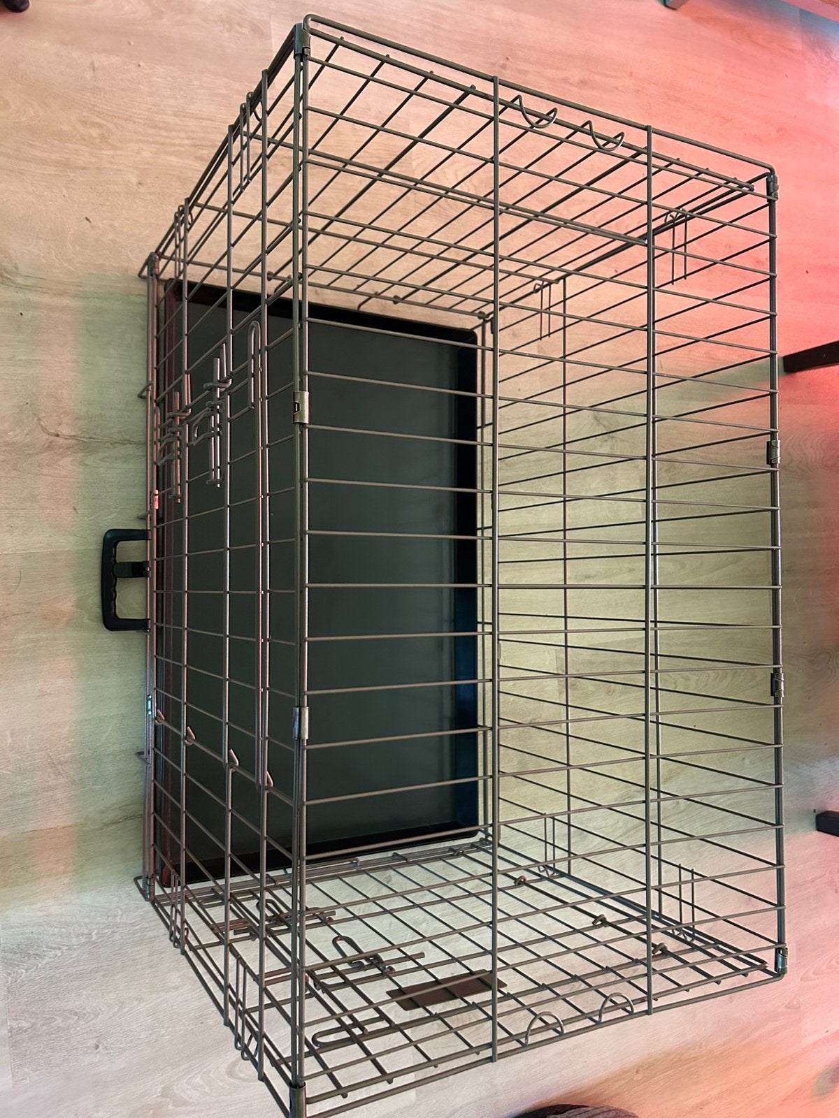 Bench 76x48 cm; ongeveer 54 cm hoog. volledig inklapbaar, Dieren en Toebehoren, Hondenhokken, Ophalen, Zo goed als nieuw, 75 tot 110 cm