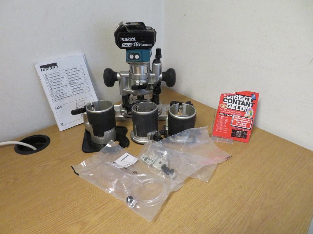 Makita DRT50 Boven- en kantenfrees | Pawn Eindhoven, Ophalen, Gebruikt, Accu, Makita