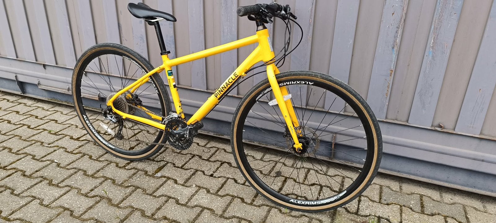 Pinnacle Lithium Four (glow in the dark) 43cm, Minder dan 45 cm, Ophalen, Overige merken