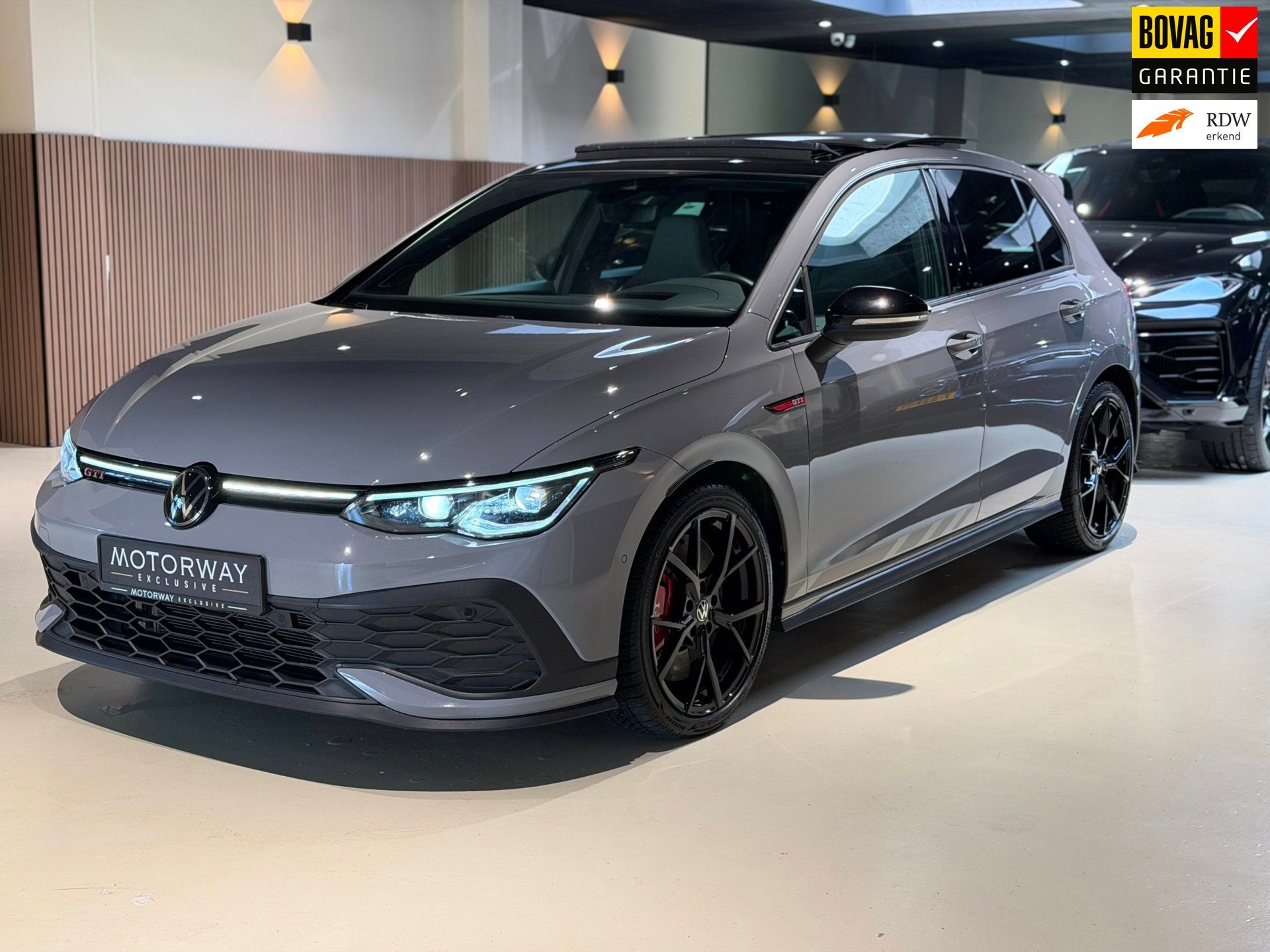 Volkswagen Golf 2.0 TSI GTI Clubsport Akrapovic|Pano|HUD|Mat, 12 maanden, 4 cilinders, Leder, Bedrijf