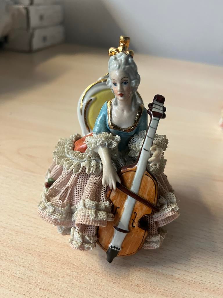 Antieke Dresden Porseleinen Beeldjes - Muzikant & Dansers, Antiek en Kunst, Antiek | Porselein, Ophalen
