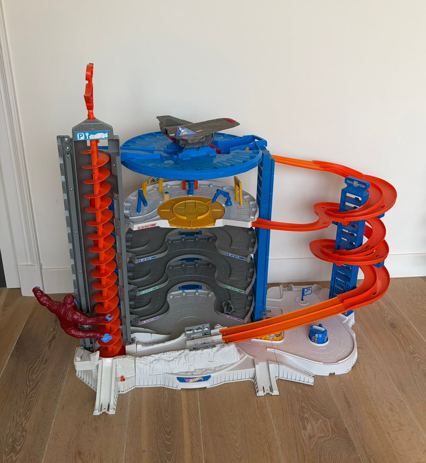 Hot wheels super ultimate garage, Ophalen, Zo goed als nieuw, Handmatig, Hot Wheels