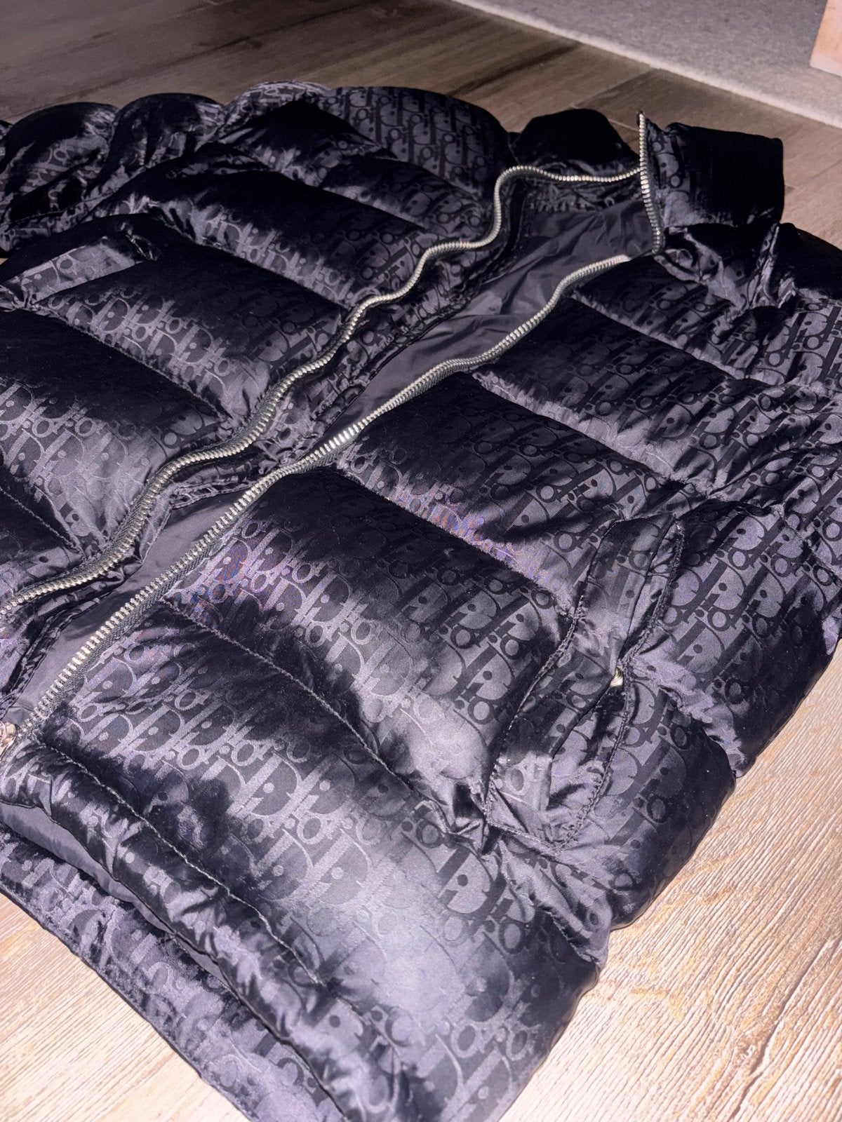 Dior Puffer Jacket Zwart  s - Zo goed als nieuw, Ophalen of Verzenden, Zo goed als nieuw, Maat 36 (S), Zwart