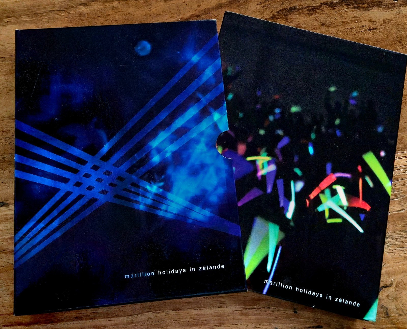 Marillion – Holidays In Zélande 5 dvd Box, Alle leeftijden, Ophalen of Verzenden, Zo goed als nieuw