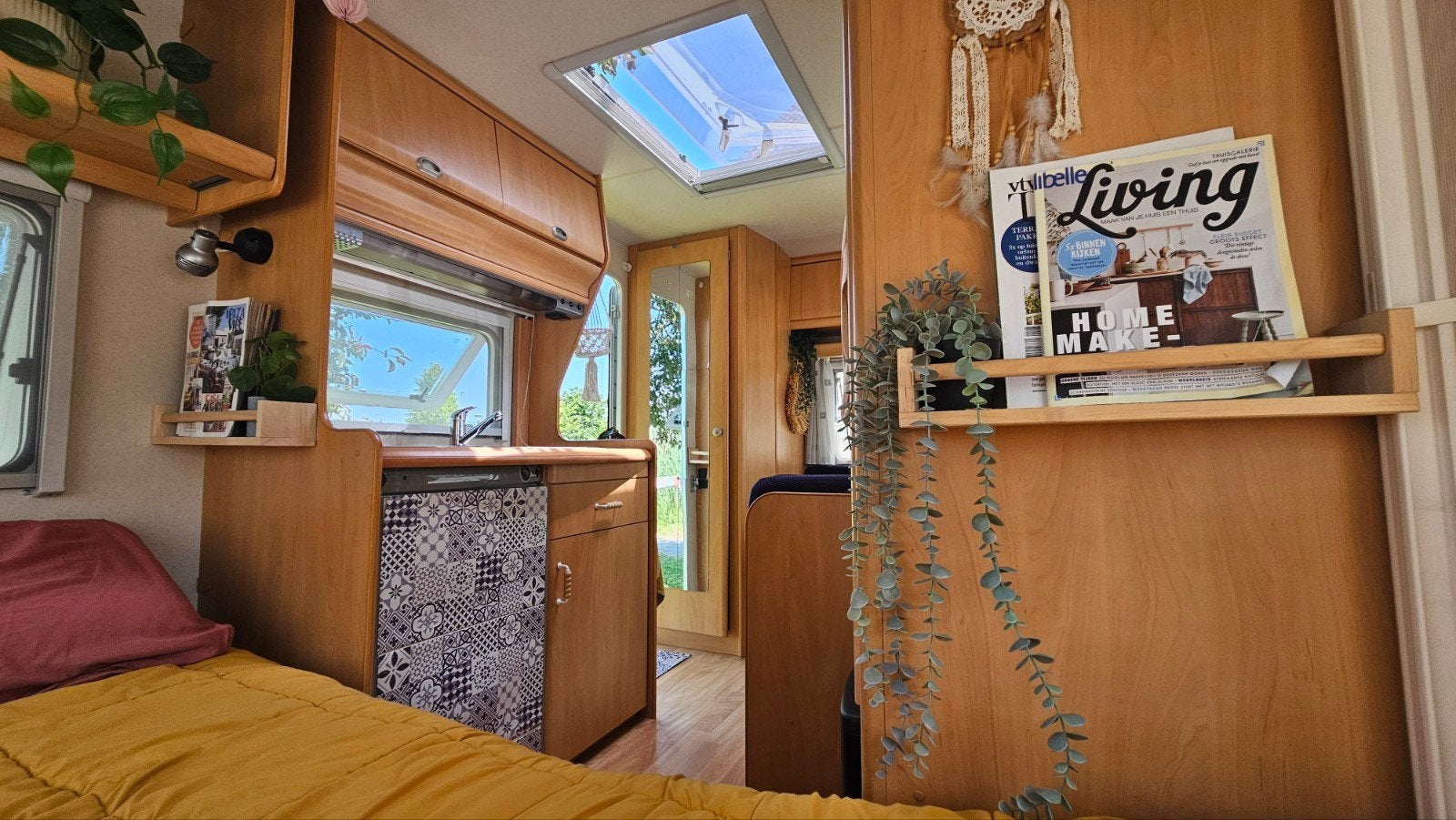 Gemoderniseerde Hobby Deluxe caravan 400SB + luifel&voortent, Vast bed, Hobby, Treinzit, Particulier
