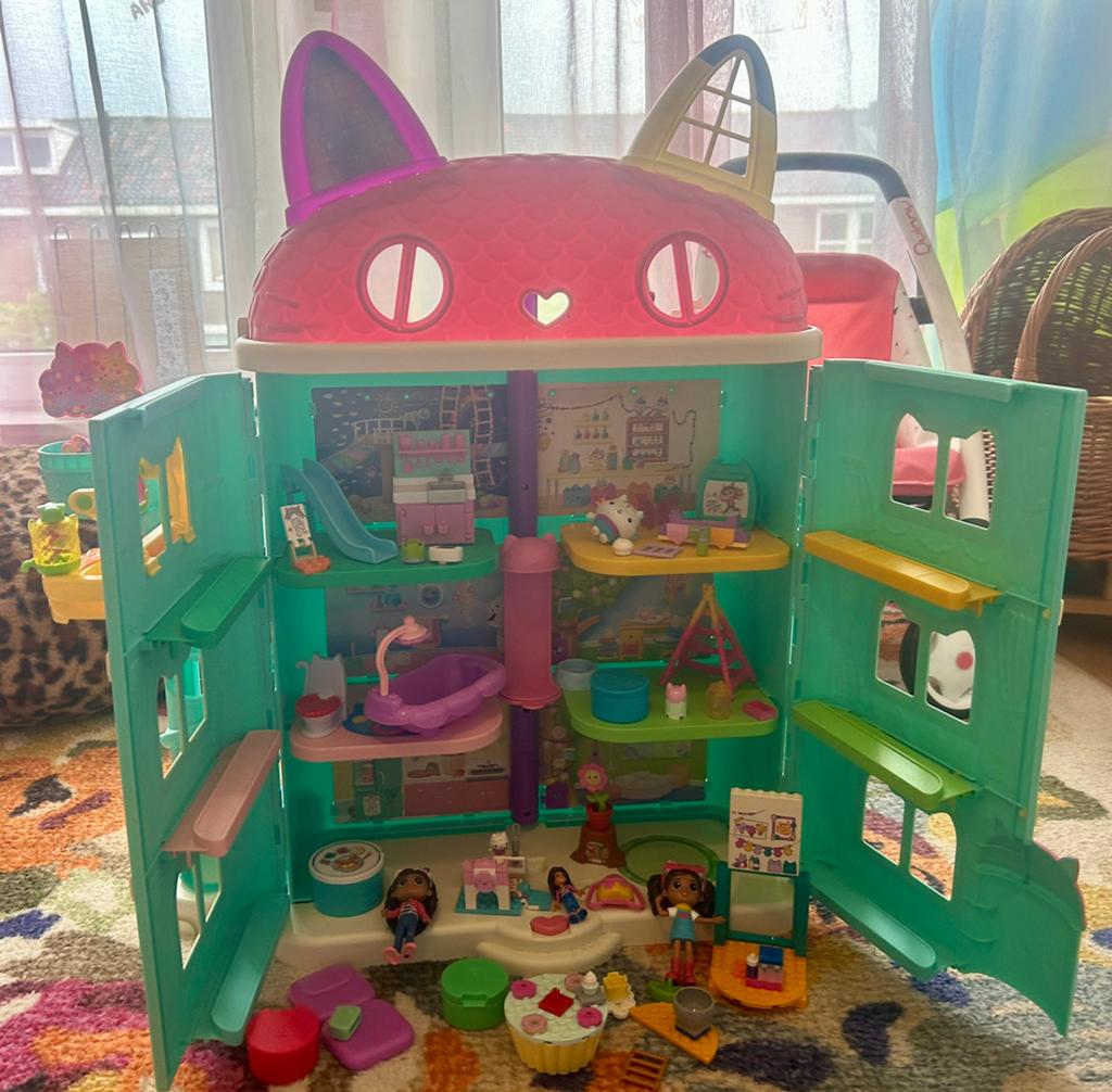 Gaby’s poppenhuis met veel extra speelgoed erbij!, Kinderen en Baby's, Speelgoed | Poppenhuizen, Ophalen, Zo goed als nieuw, Poppenhuis