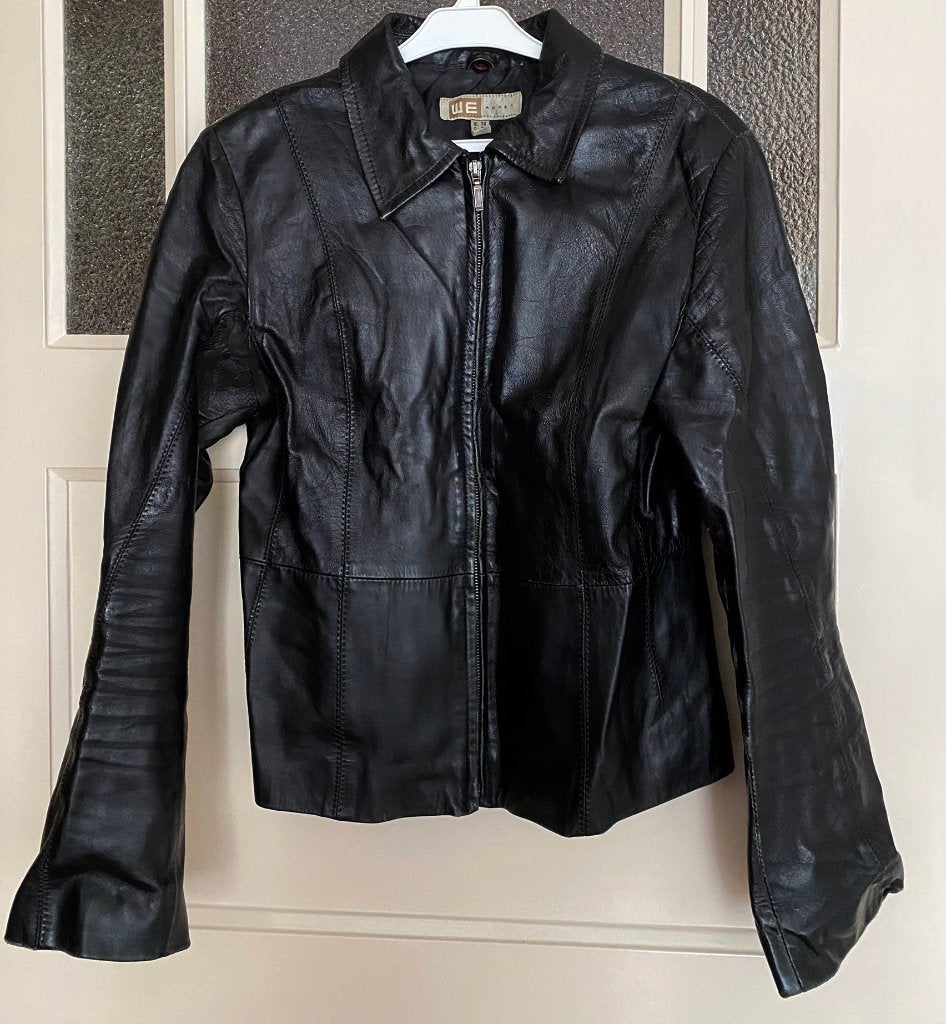 Oude dames leren jas met nepbont kraag, maat 38, los te koop, Maat 38/40 (M), Zwart, Ophalen of Verzenden, Zo goed als nieuw