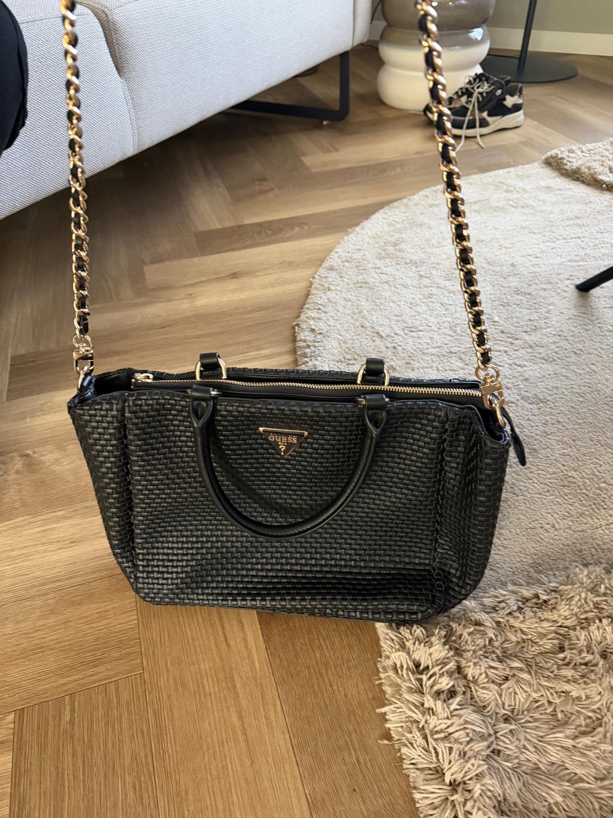 Guess  tas * nieuw* zwart, Ophalen of Verzenden, Zo goed als nieuw, Zwart, Schoudertasje