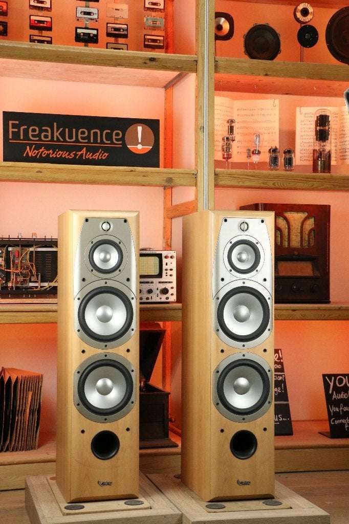 Infinity Infinity Alpha 50 zuilen. Twee sets beschikbaar!, Overige merken, Ophalen of Verzenden, Zo goed als nieuw, /