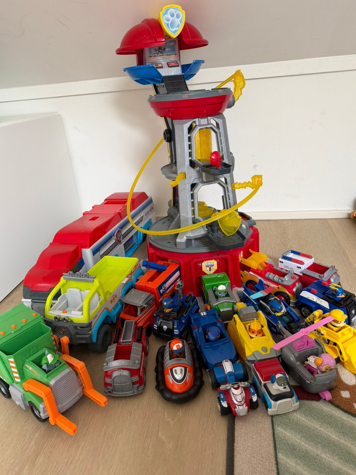 Paw Patrol Uitkijktoren & Voertuigen Grote Collectie, Ophalen, Gebruikt, Jongen of Meisje