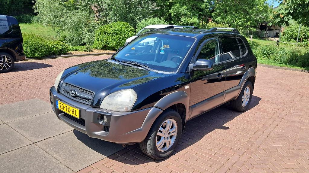 Hyundai Tucson 2.0 I 2WD 2007 Zwart, 4 cilinders, Zwart, Handgeschakeld, Particulier