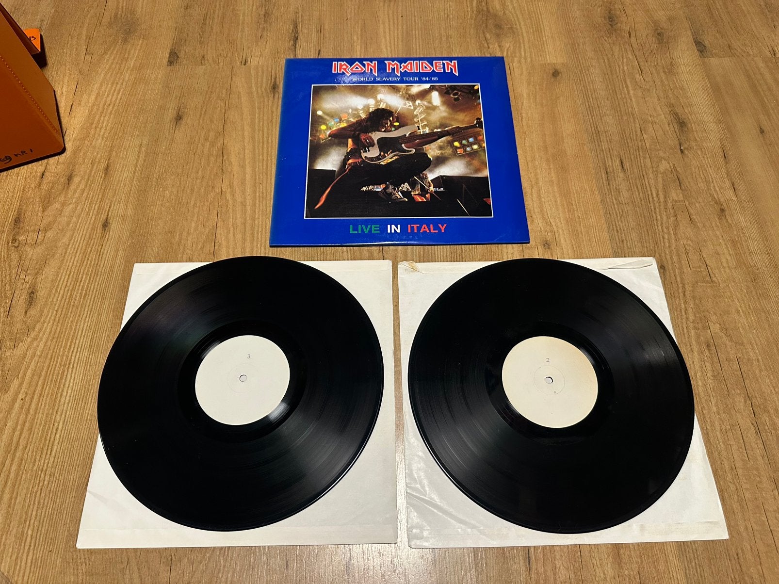 Iron Maiden Live in Italy 2 lp World Slavery Tour 1984.rare, Cd's en Dvd's, Vinyl | Hardrock en Metal, Ophalen of Verzenden, Zo goed als nieuw