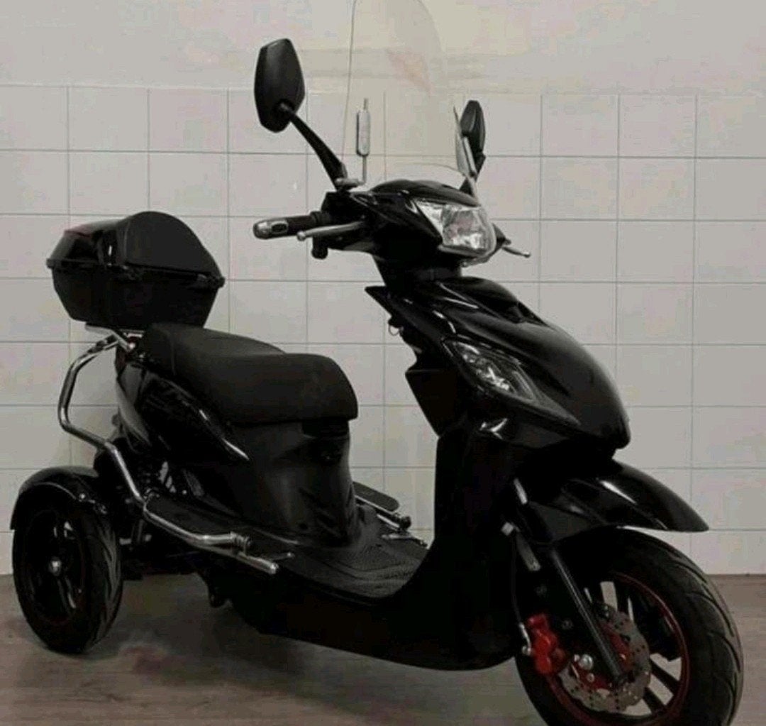 MOET SPOEDIG MOGELIJK WEG Iva T3 scootmobiel driewielscooter, Ophalen, Zo goed als nieuw, Elektrisch