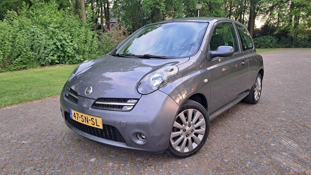 Nissan Micra 1.6 160SR 3drs NAVI KEYLESS ENTRY UNIEKE AUTO!, Auto's, Nissan, Voorwielaandrijving, Zwart, 4 cilinders, Origineel Nederlands