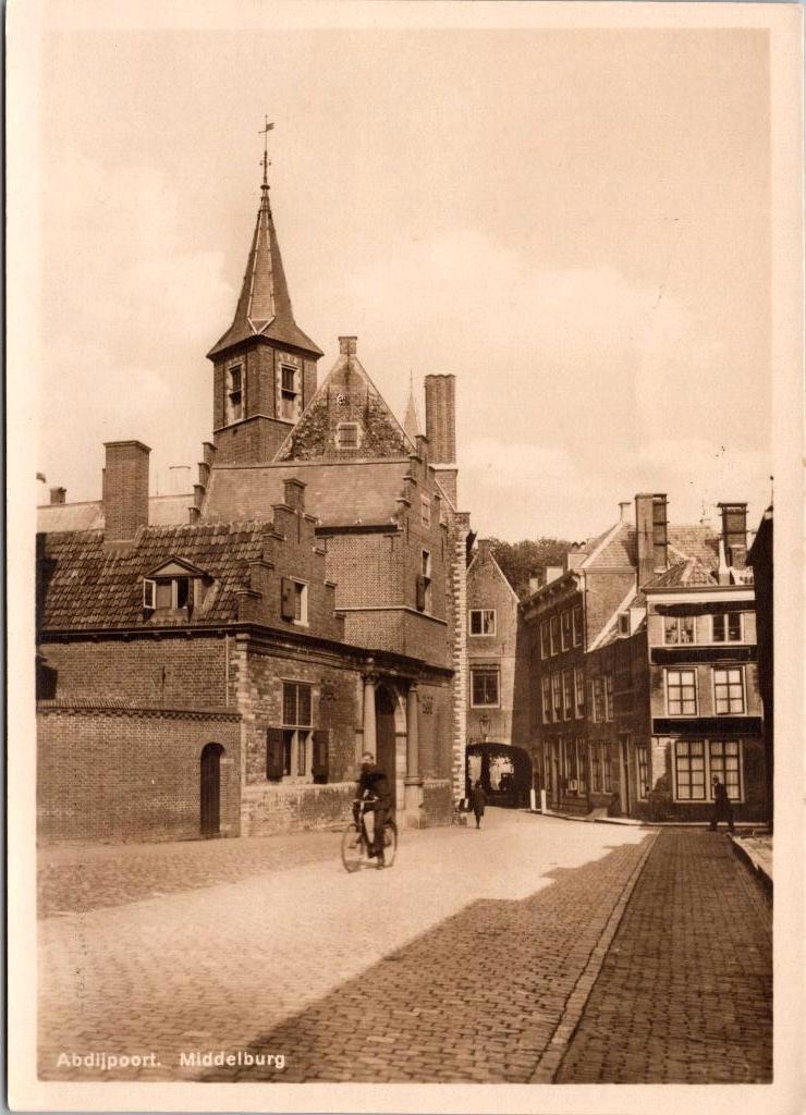 Middelburg - Abdijpoort (2x), Verzenden, 1920 tot 1940, Ongelopen, Zeeland