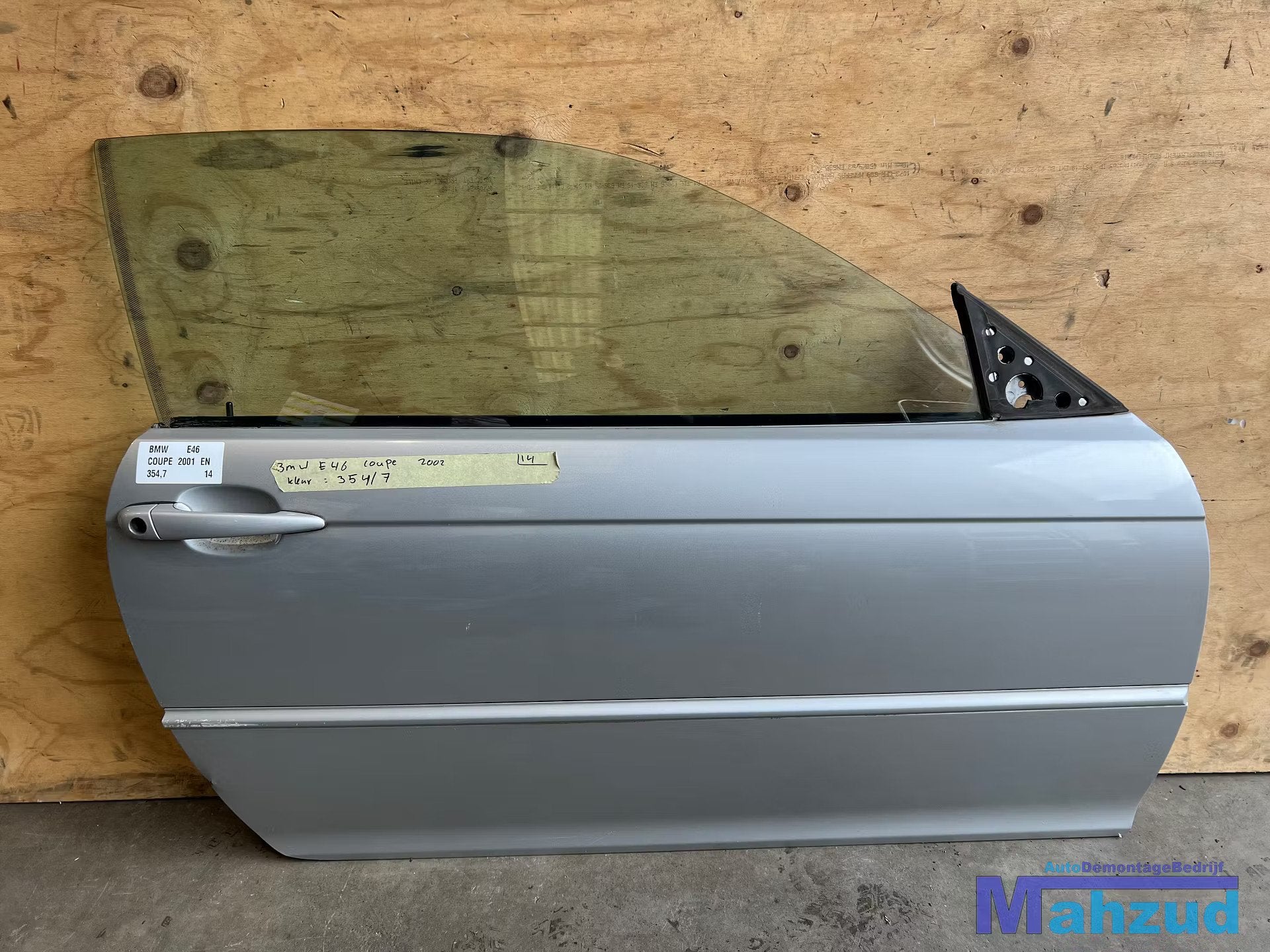 BMW 3 SERIE E46 Zilver 354,7 rechts deur portier 1998-2004, Petuelring 130
80788  Munich, DE, Gebruikt, Deur, Info@bmw.de