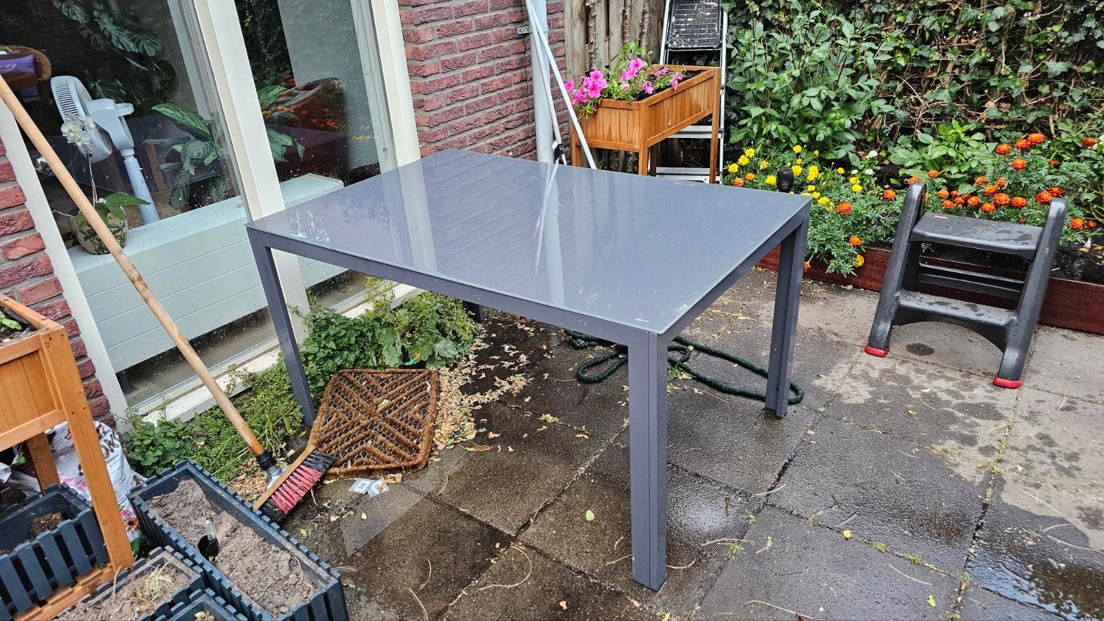 Moderne tuintafel, tafelblad van glas, Ophalen, Gebruikt, Rechthoekig, Metaal