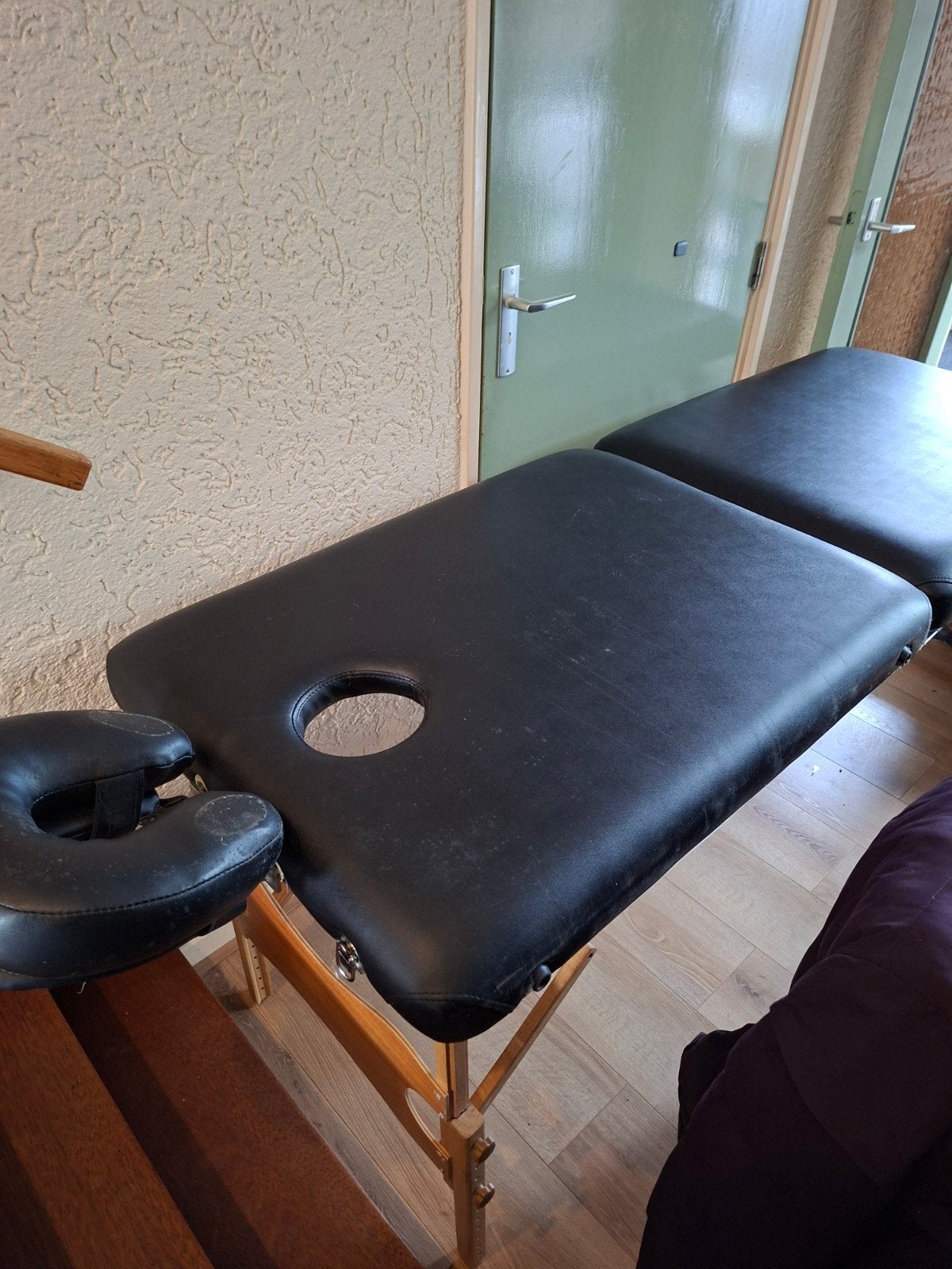Opvouwbare massagetafel met gezichtsuitsparing, Ophalen