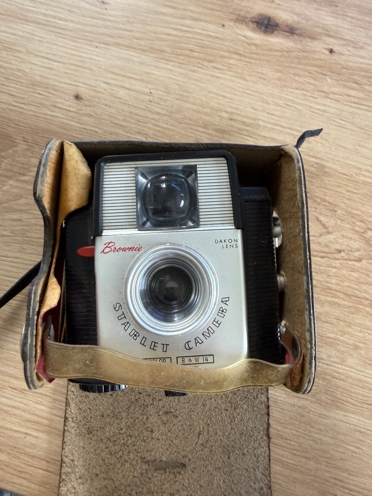 Vintage Kodak Brownie Starlet Camera met leren tas, Ophalen of Verzenden, Gebruikt, Compact, Kodak