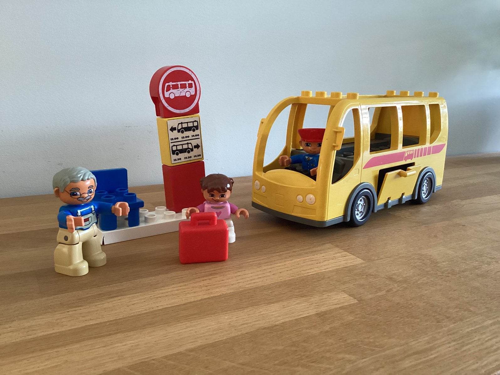 Duplo bushalte., Kinderen en Baby's, Ophalen of Verzenden, Zo goed als nieuw, Duplo