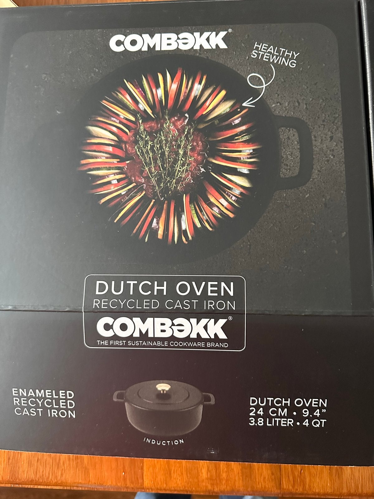 COMBEKK Dutch Oven 24cm - Gerecycled Gietijzer, Nieuw, Ophalen of Verzenden, Geschikt voor inductie, Overige merken