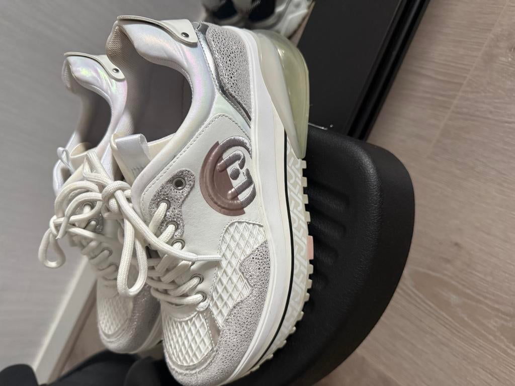 Liu Jo maat 38, Ophalen of Verzenden, Zo goed als nieuw, Zwart, Sneakers of Gympen