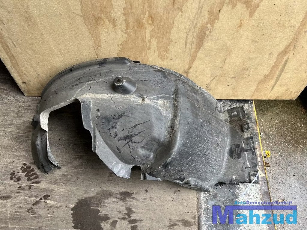 BMW 1 SERIE E87 E81 Rechts voor modderkuip 2003-2011 5171705, Petuelring 130
80788  Munich, DE, Gebruikt, Info@bmw.de, Ophalen of Verzenden