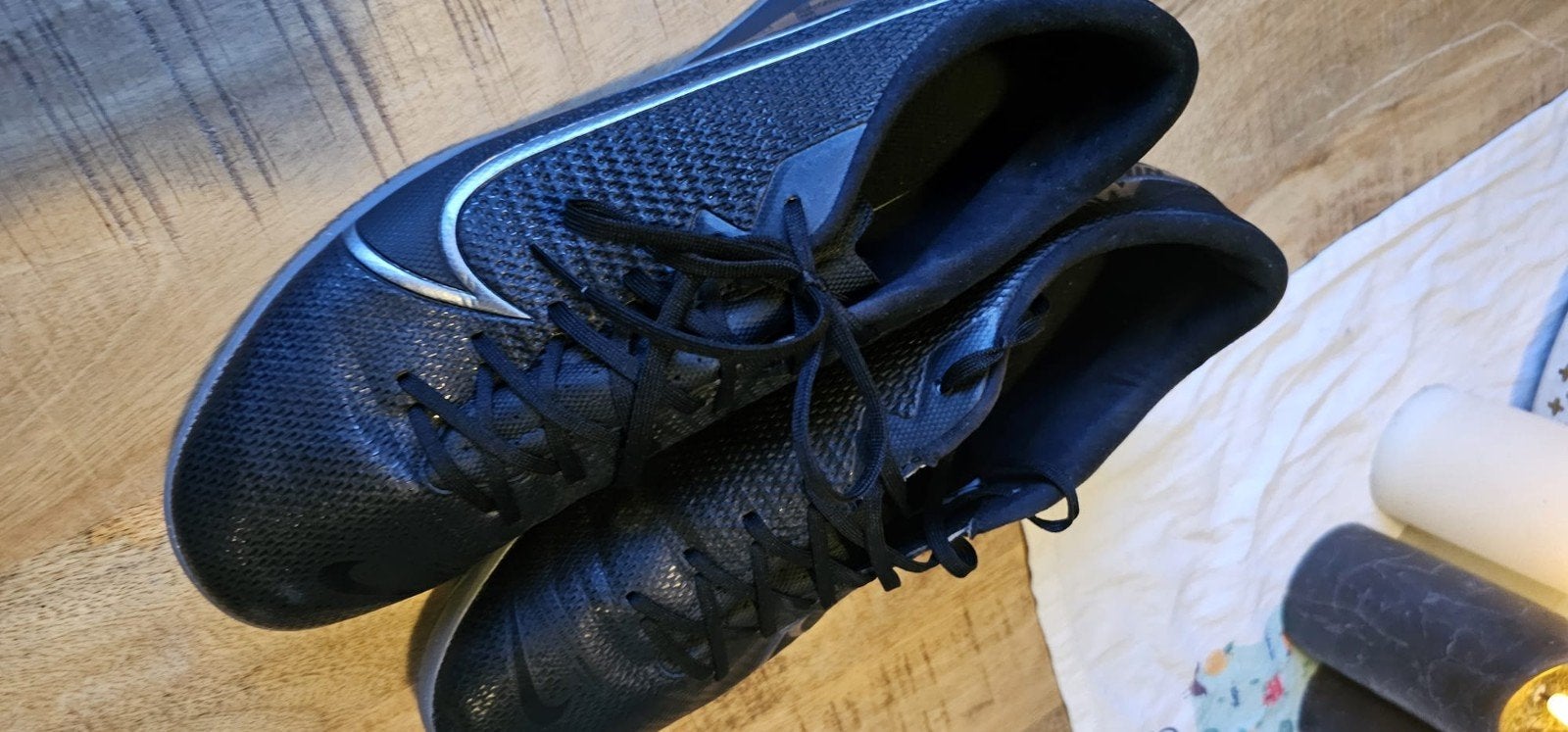 Nike zaalvoetbal gymschoenen maat 42, Ophalen of Verzenden, Zo goed als nieuw