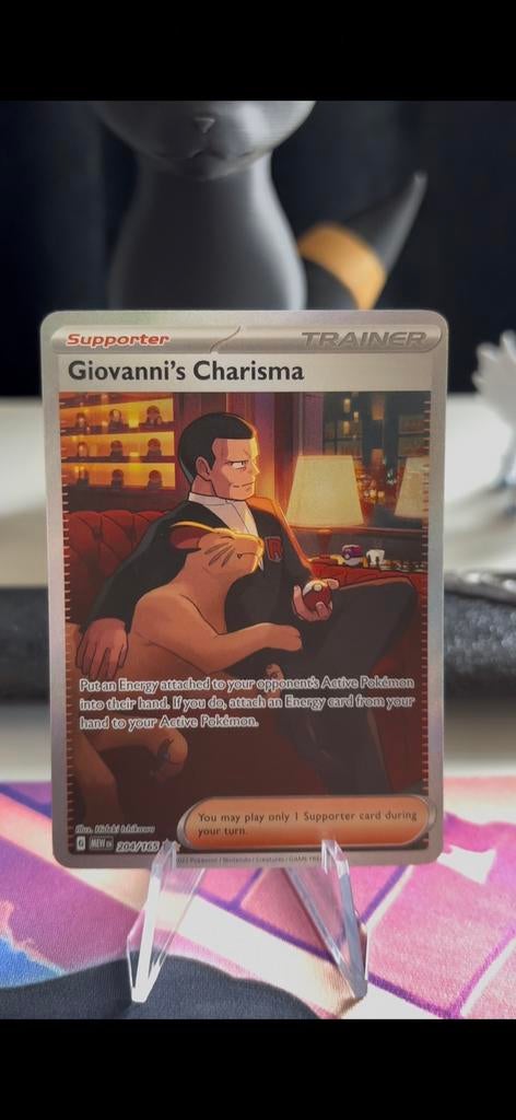 Giovanni’s Charisma 204 full art pokemon kaart, Ophalen of Verzenden, Zo goed als nieuw