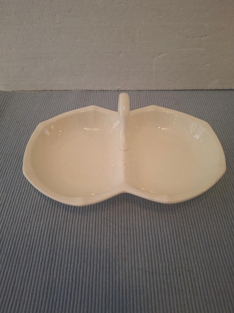 Societe Ceramique - mooi roomkleurig schaaltje met handvat, Antiek en Kunst, Ophalen of Verzenden