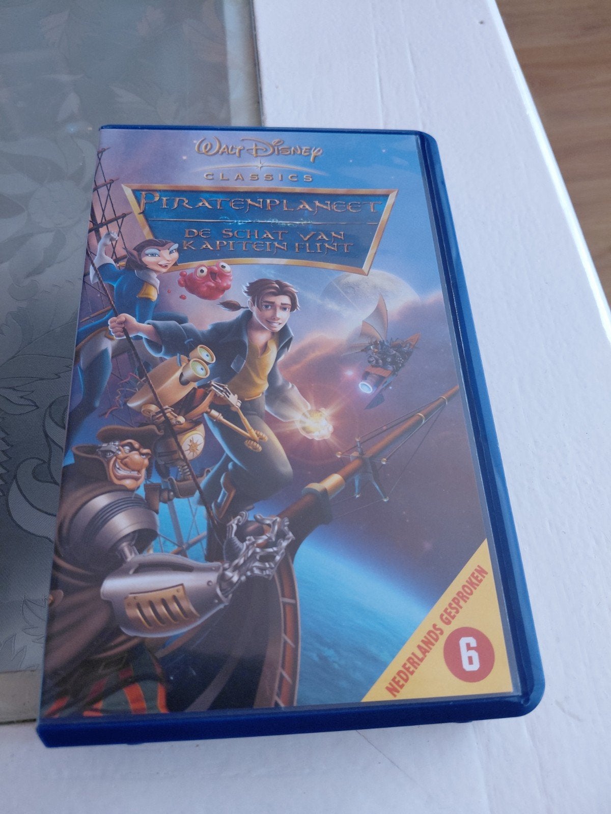 Disney De Piratenplaneet speciale uitvoering videoband., Cd's en Dvd's, VHS | Kinderen en Jeugd, Gebruikt, Animatie, Alle leeftijden