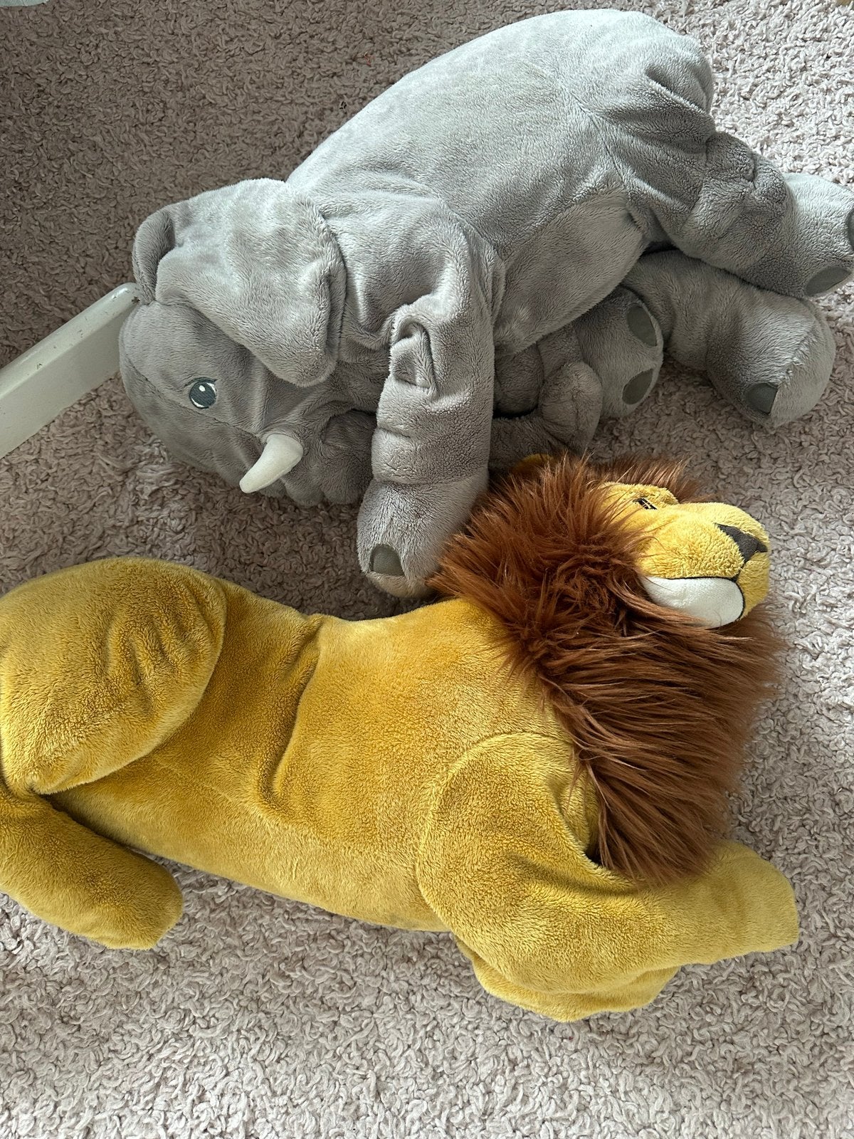 Grote knuffels: Olifant en Leeuw, Ophalen, Gebruikt, Grijs, Middelgroot (20 tot 80 cm)