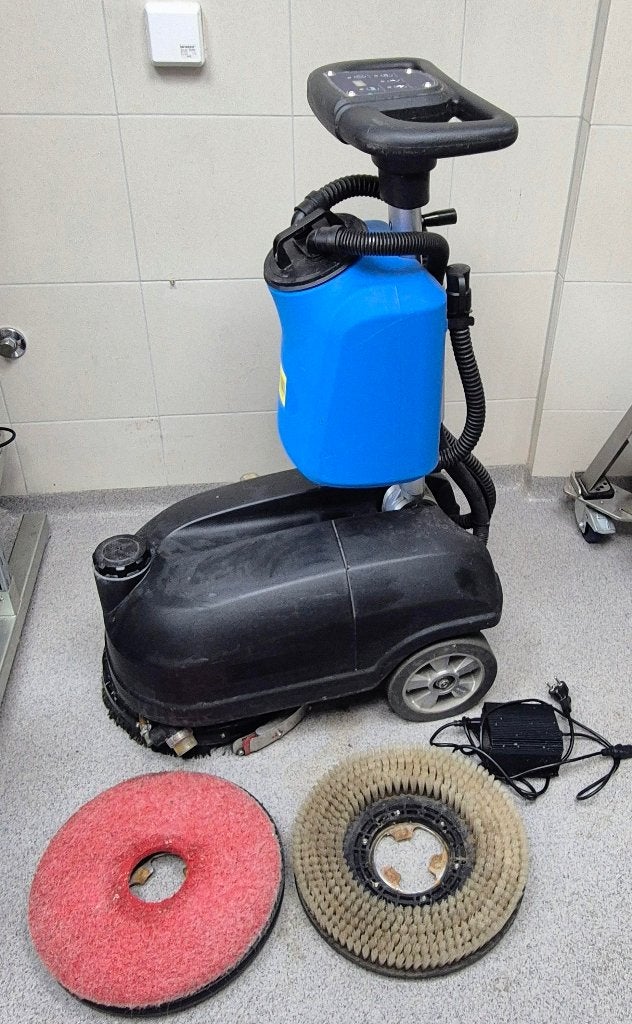 Professionele schrobmachine, Ophalen, Gebruikt, Schrobmachine