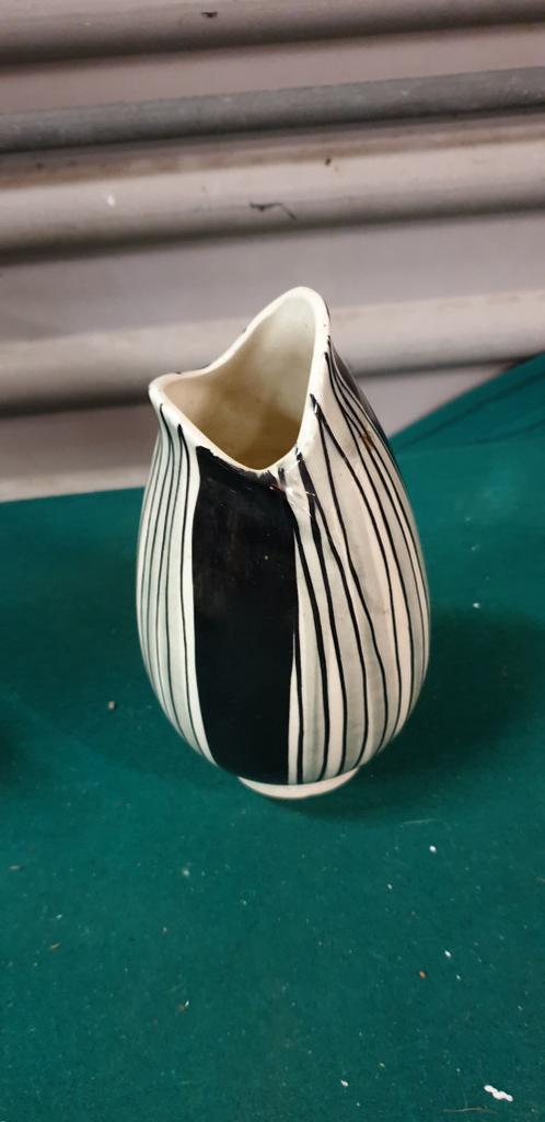 vaas strehla keramik import, Antiek en Kunst, Antiek | Vazen, Ophalen of Verzenden