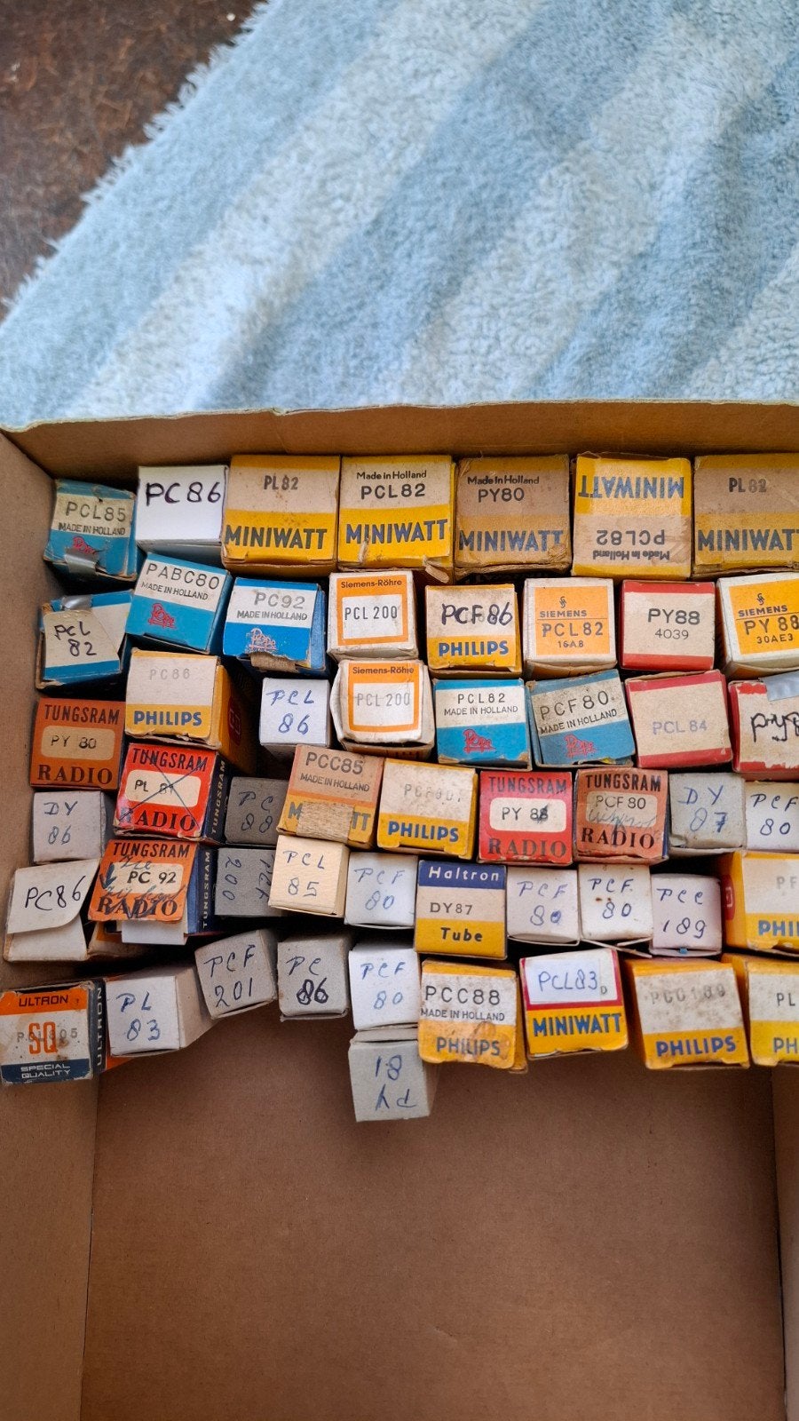 Diverse partij vintage radio- en tv-buizen (NOS), Ophalen of Verzenden