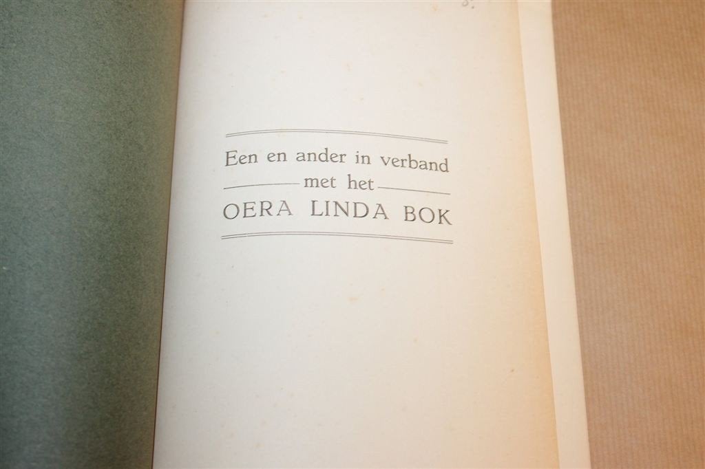 Oera Linda Bok — Meijer, Bandoeng 1918, Ophalen of Verzenden, Gelezen