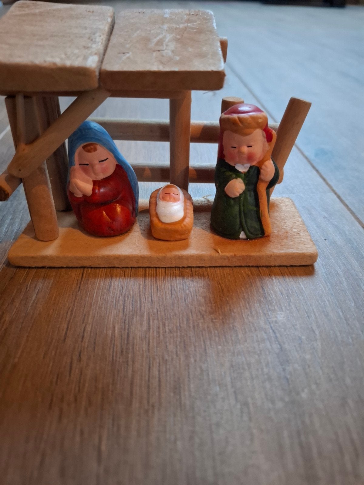 houten kerststalletje klein., Ophalen, Zo goed als nieuw