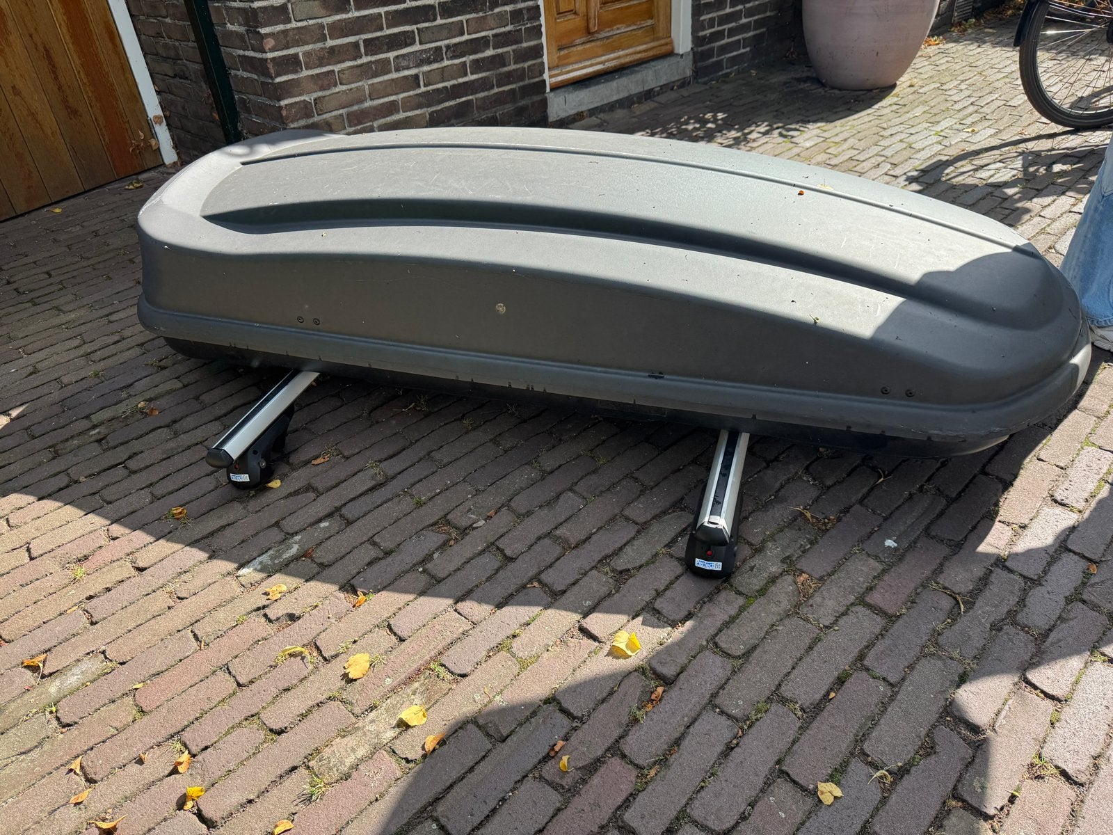 Dakkoffer te huur met dakdragers (universeel of Opel), Ophalen, Gebruikt