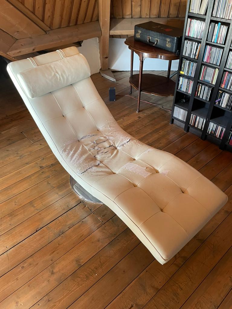 The Snake van DanForm chaise longue wit, Ophalen, Gebruikt, Eenpersoons, Leer