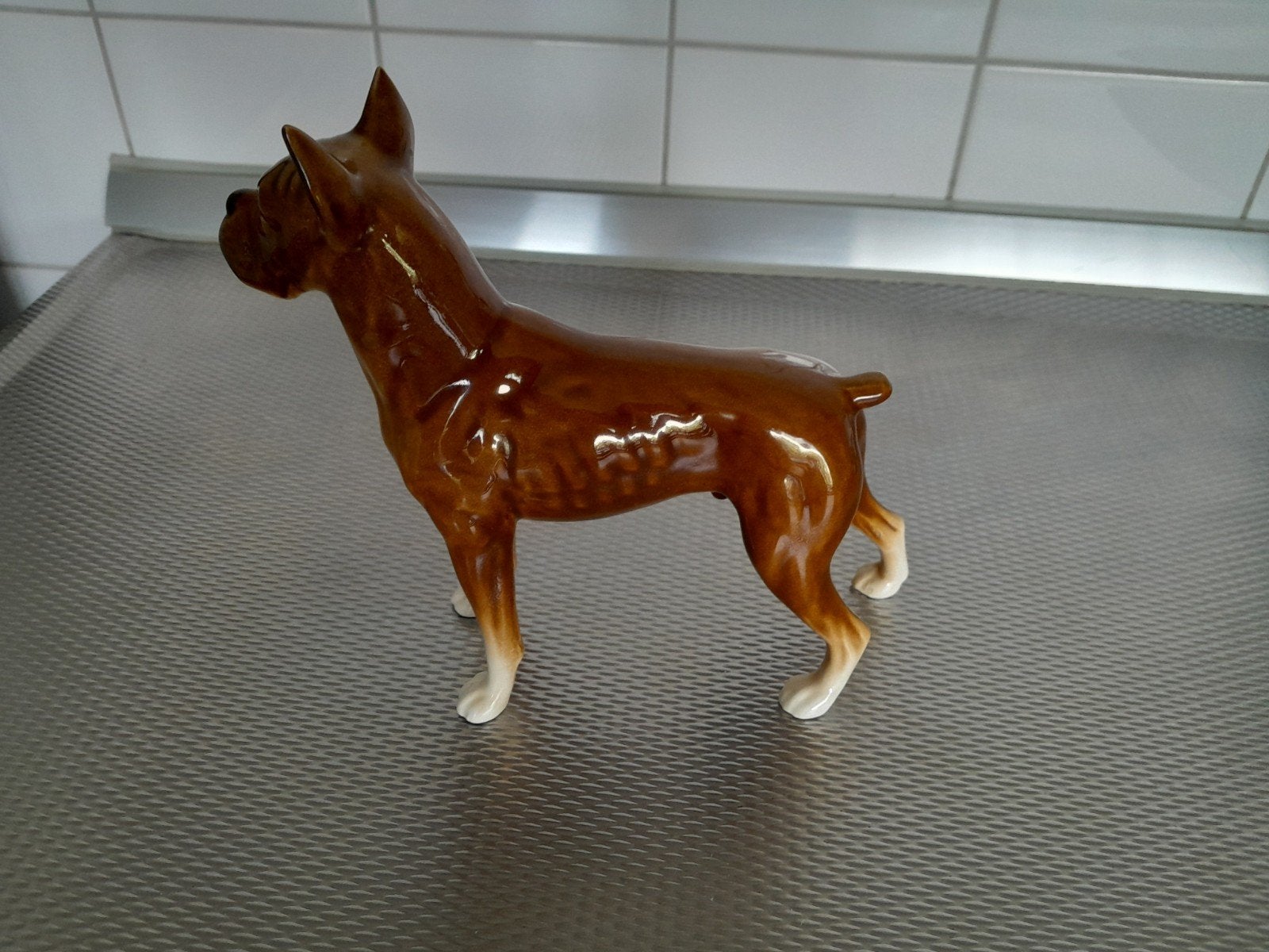 Goebel Boxer beeldje - 19 cm hoog en breed, Verzamelen, Ophalen of Verzenden, Zo goed als nieuw, Dier