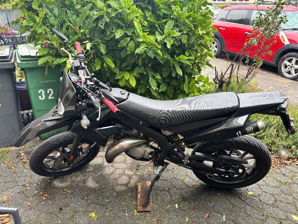 Derbi Senda Xtreme 2017, Fietsen en Brommers, Ophalen, 6 versnellingen, Gebruikt, Maximaal 45 km/u