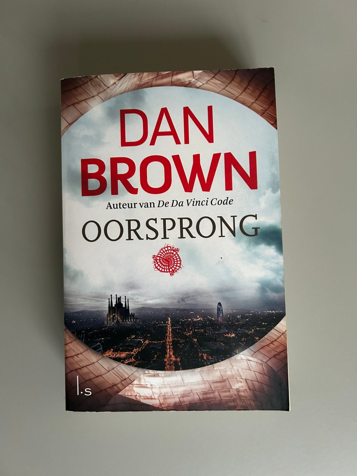 Dan Brown - Oorsprong, Boeken, Ophalen of Verzenden, Zo goed als nieuw, Dan Brown