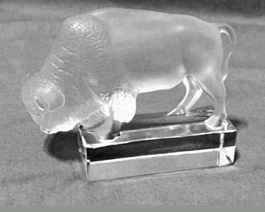 Lalique Bizon, Antiek en Kunst, Ophalen of Verzenden