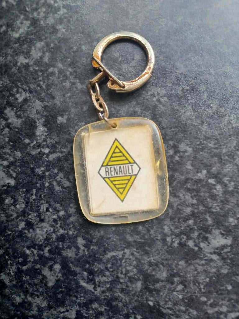 Sleutelhanger Renault model '68, Ophalen, Gebruikt, Transport