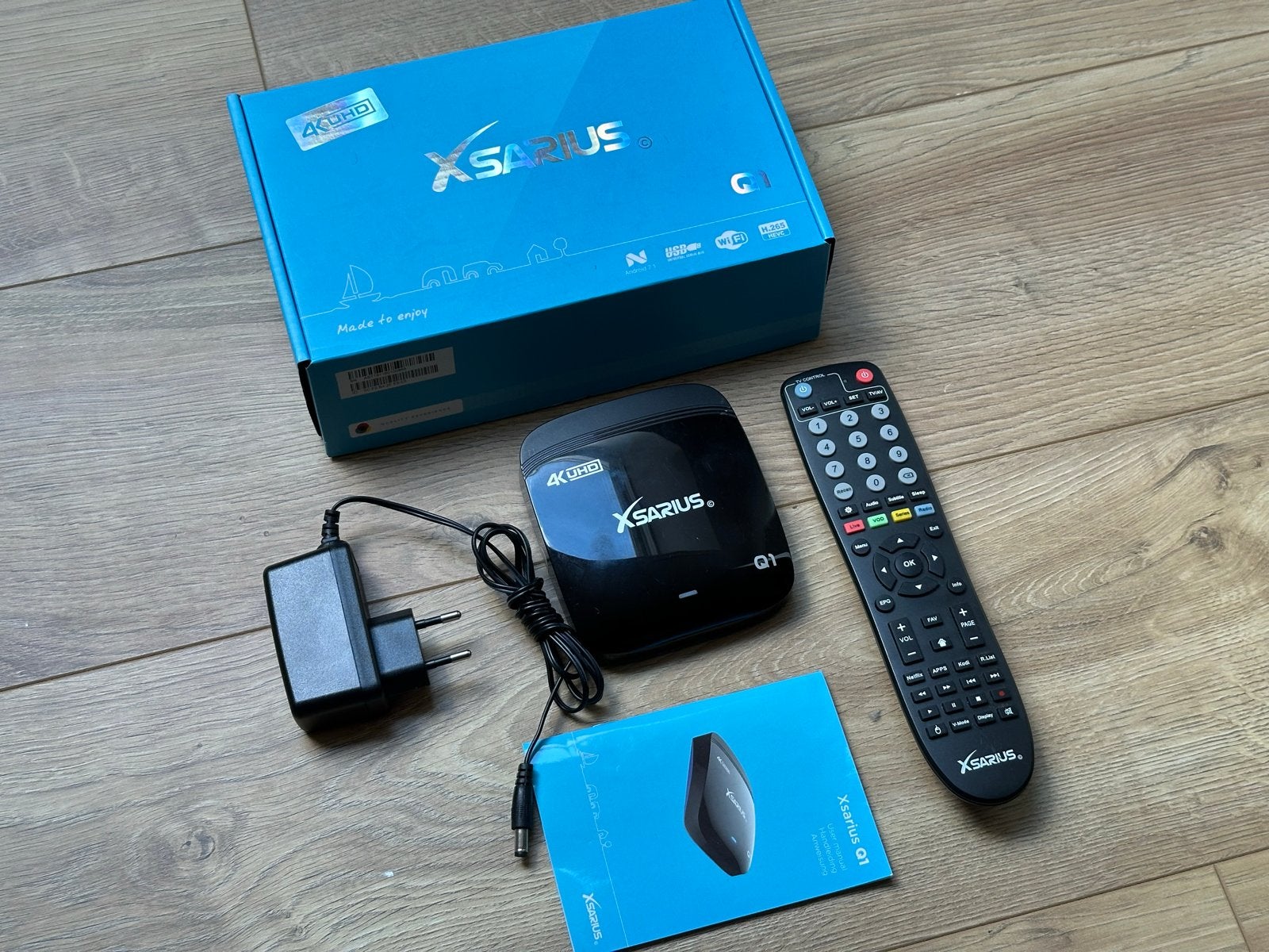 XSARIUS Q1 4K UHD Android TV Box met afstandsbediening, Ophalen of Verzenden, Zo goed als nieuw, HDMI, Zonder harde schijf