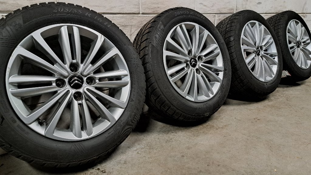 Winterbanden C4 Picasso C3 DS4 Berlingo Partner 205/55/16, Gebruikt, 16 inch, Banden en Velgen, Personenwagen