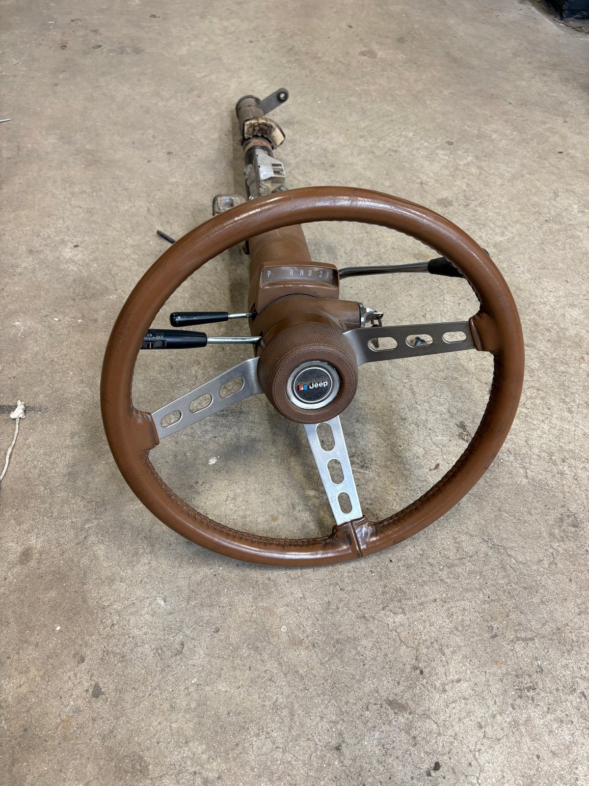 Jeep stuurkolom CJ7, Ophalen
