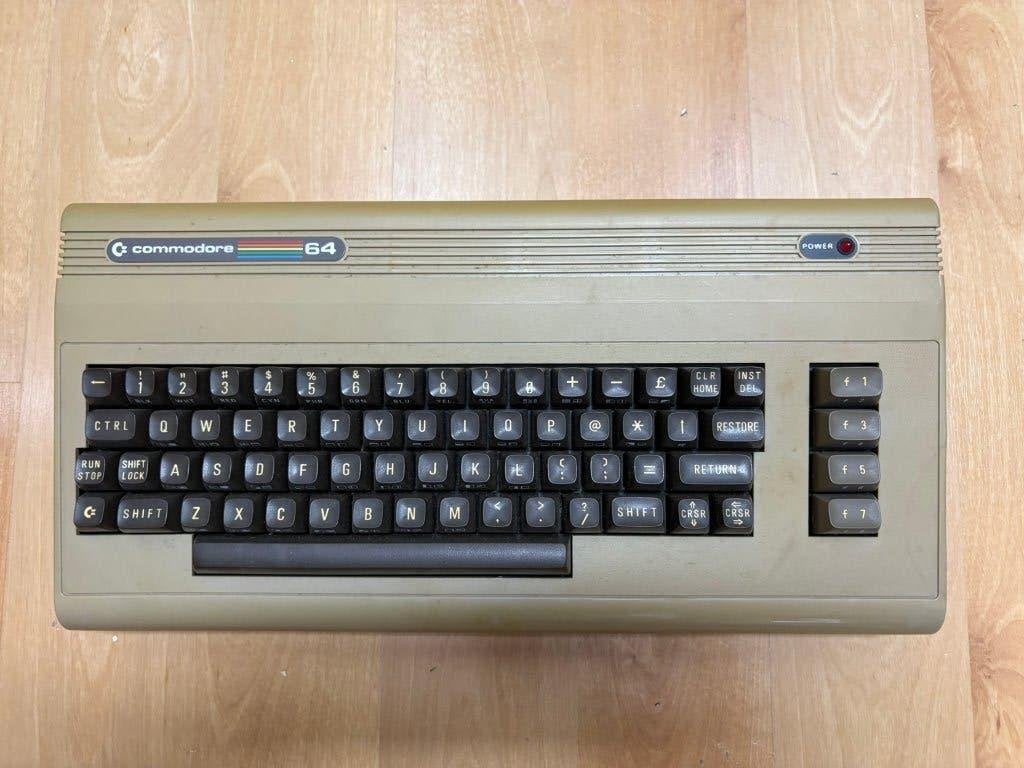Commodore 64 - computer, Computers en Software, Vintage Computers, Ophalen of Verzenden, Commodore 64
